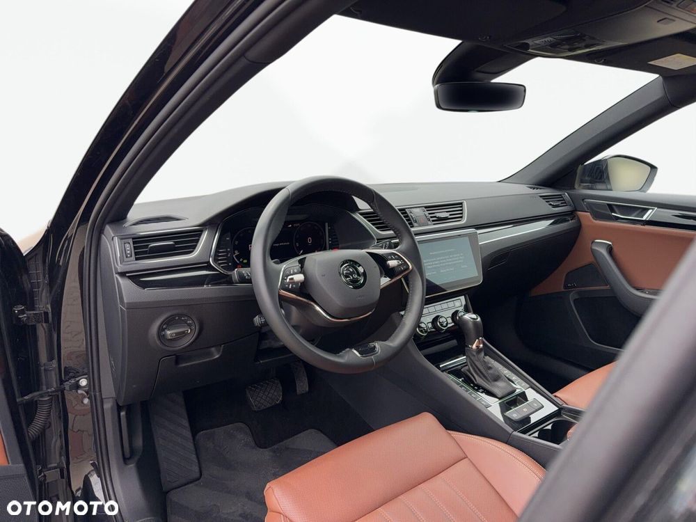 Skoda Superb 2.0 TSI 4x4 L&K DSG - 10