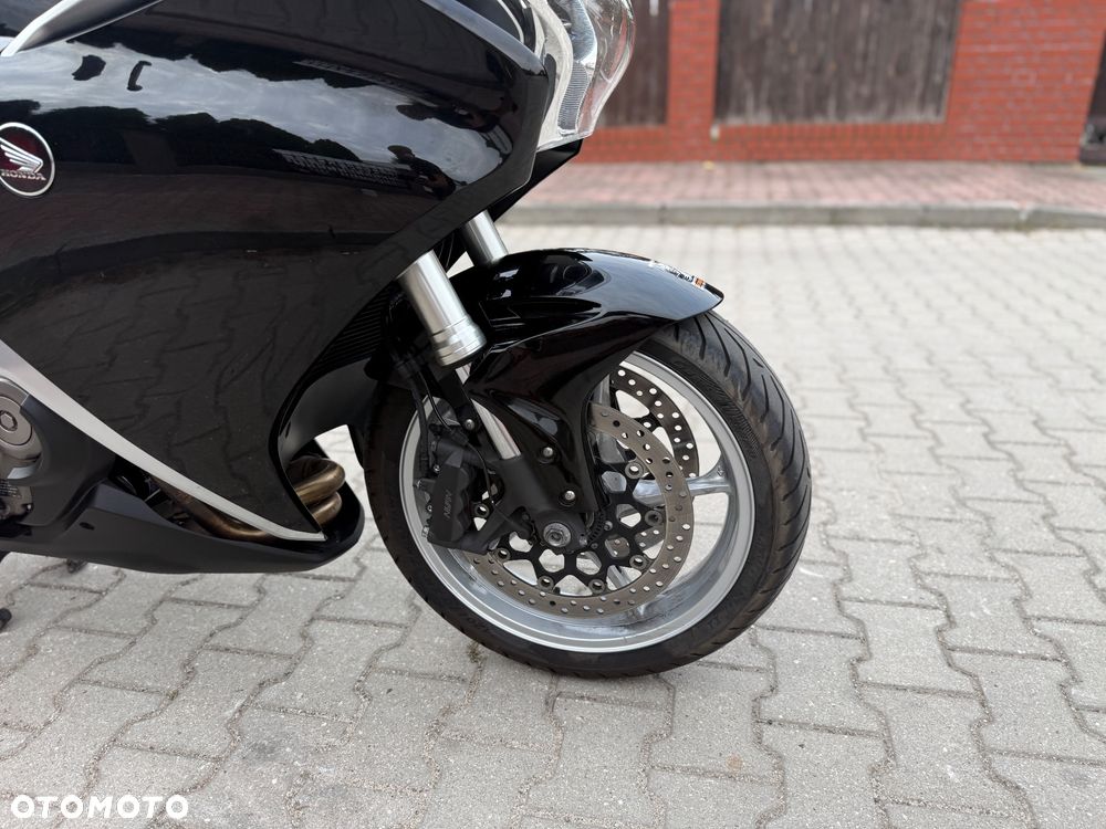 Honda VFR - 5