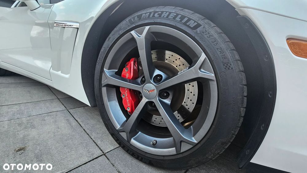 Chevrolet Corvette - 6