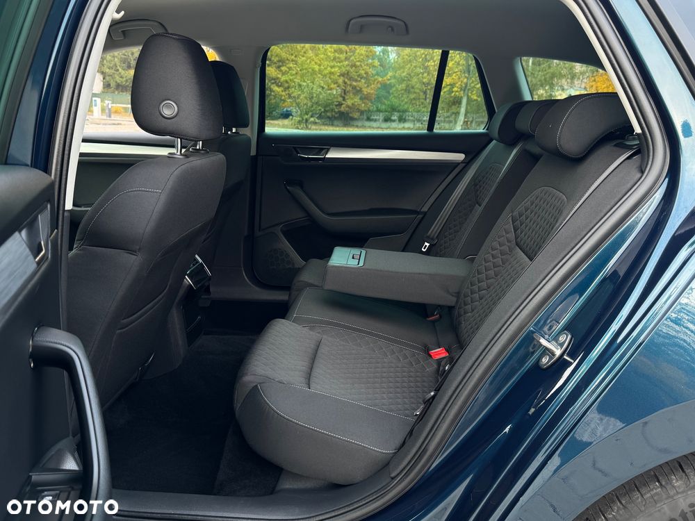 Skoda Superb 2.0 TDI Ambition DSG7 - 22