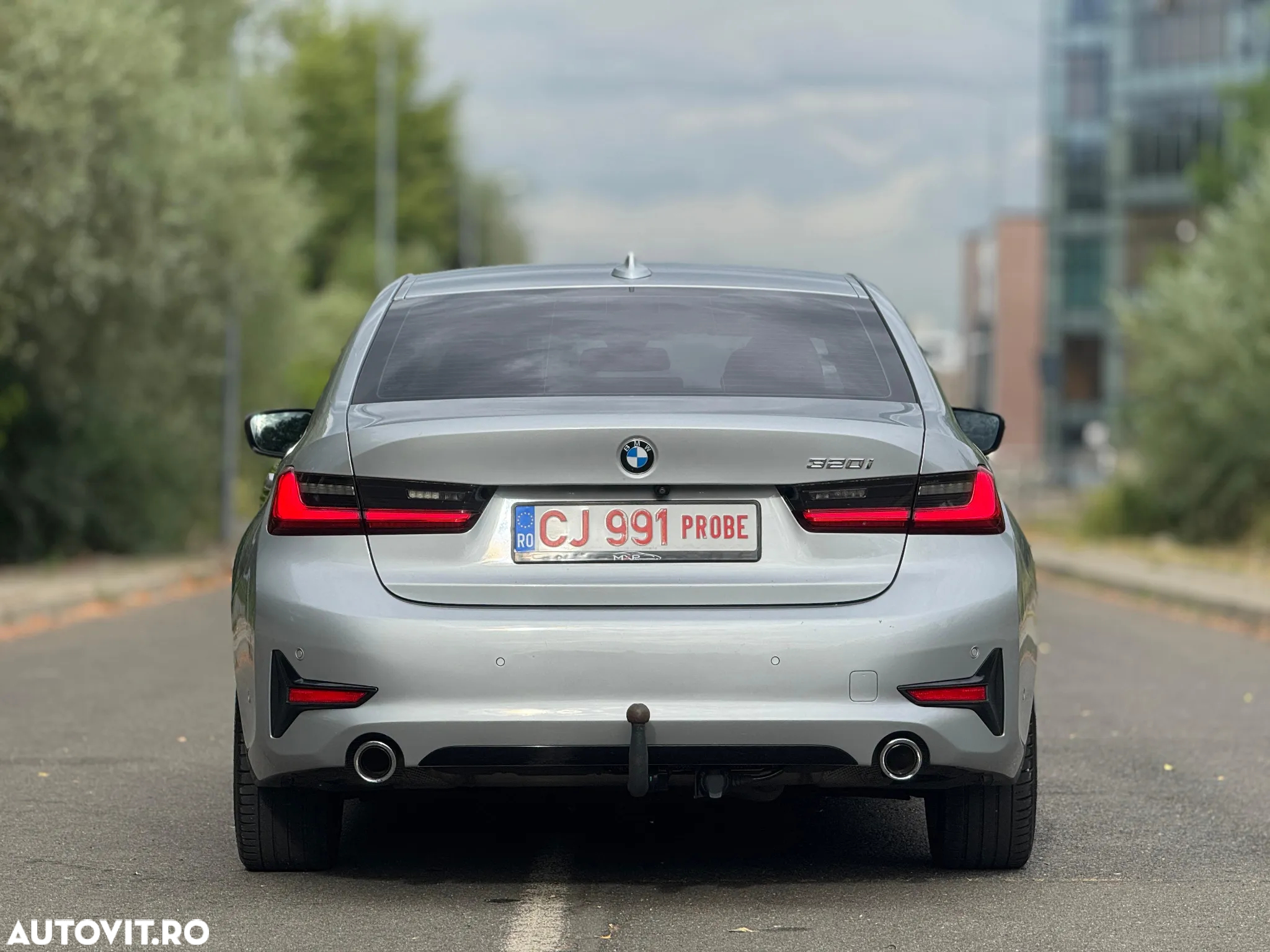 BMW Seria 3 320i Aut. Sport Line - 11