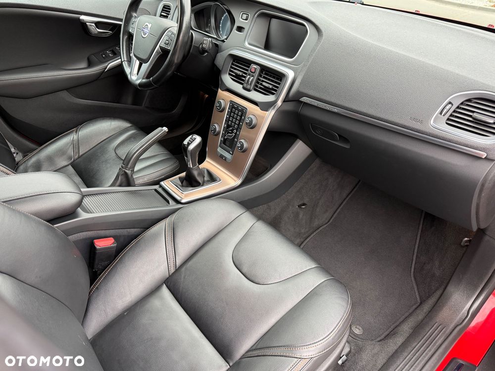 Volvo V40 Cross Country 2014