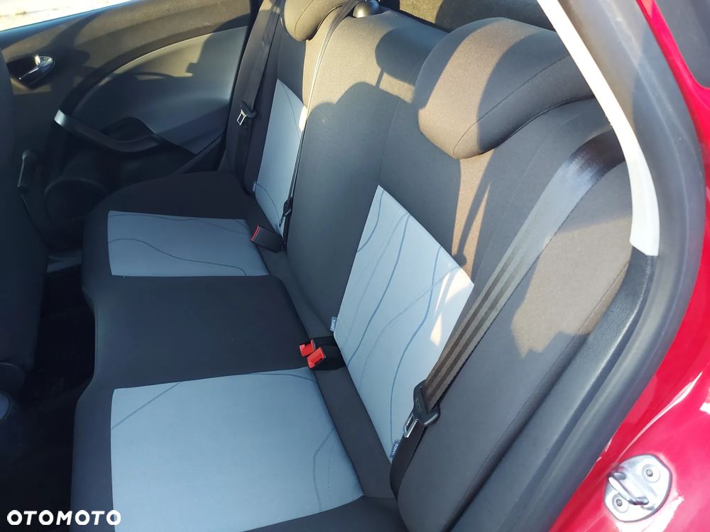 Seat Ibiza 1.6 16V Reference - 32