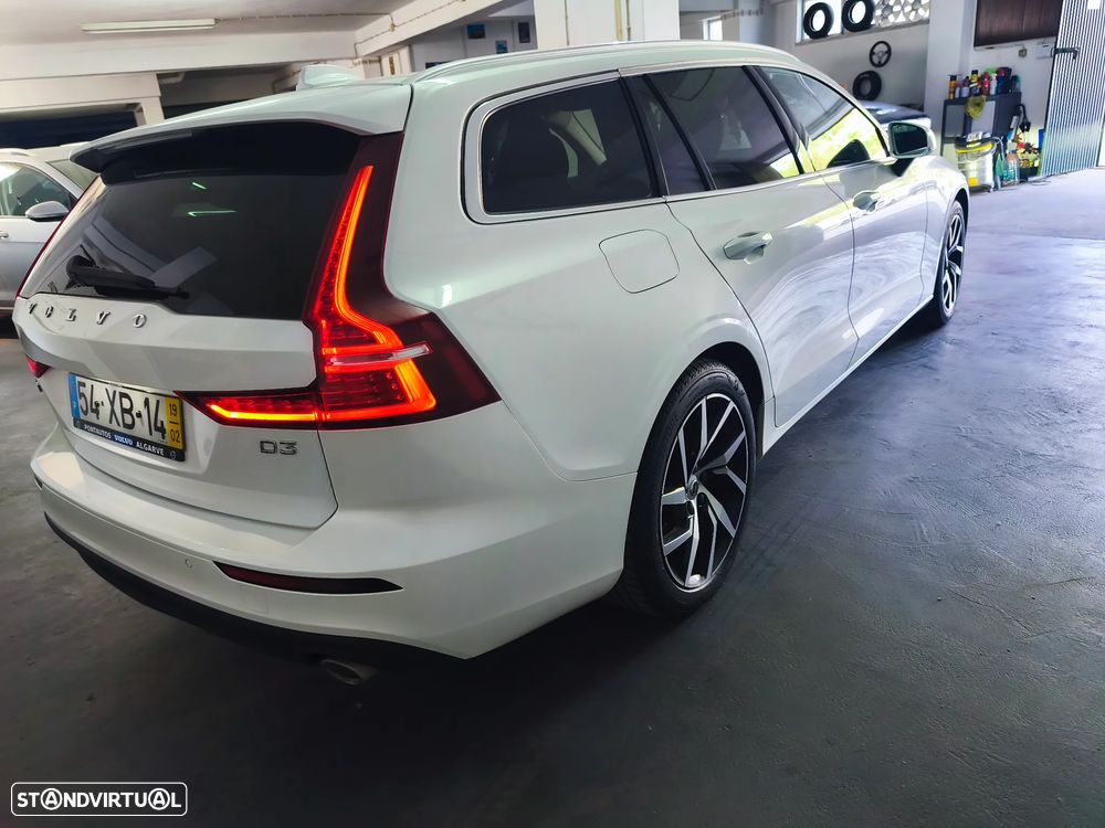 Volvo V60 2.0 D3 Momentum Geartronic - 5