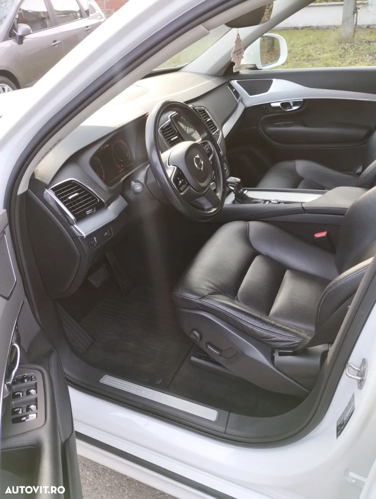 Volvo XC 90 B5 D AWD Geartronic Momentum - 10