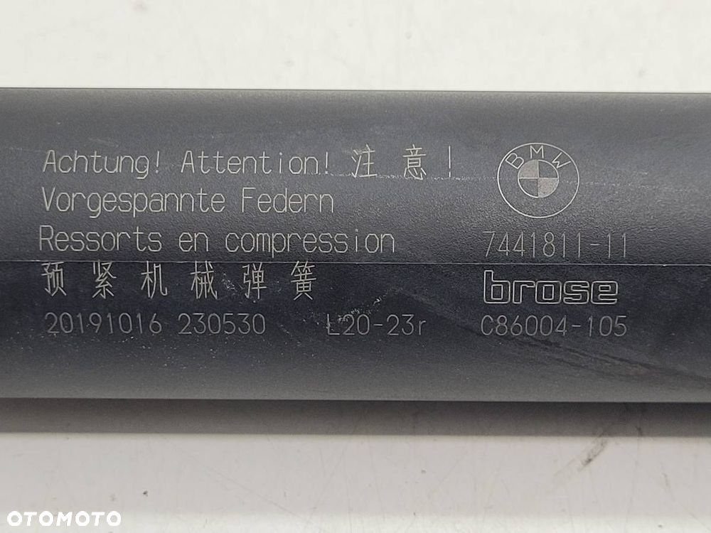 SIŁOWNIK KLAPY BAGAŻNIKA AMORTYZATOR BMW X7 G07 7441811 - 7