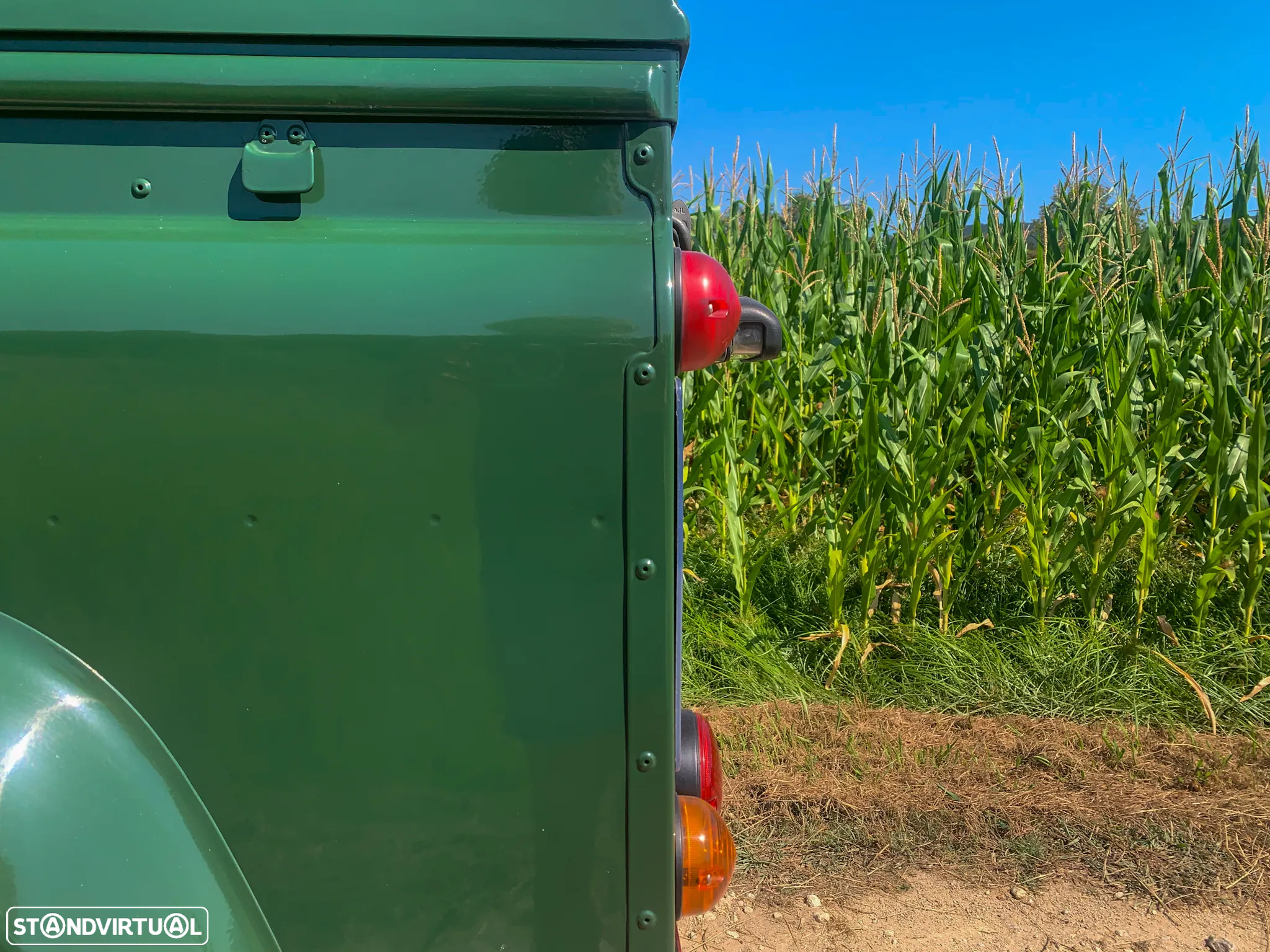 Land Rover Defender 90 2.5 Td5 Soft Top - 7