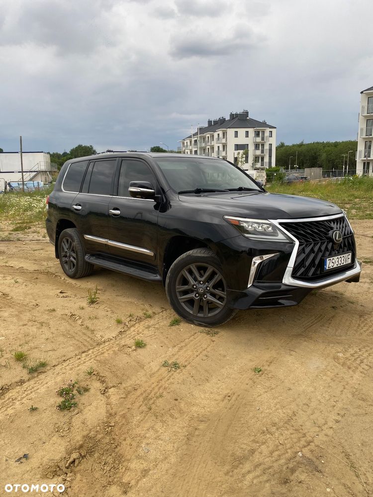 Lexus LX - 1