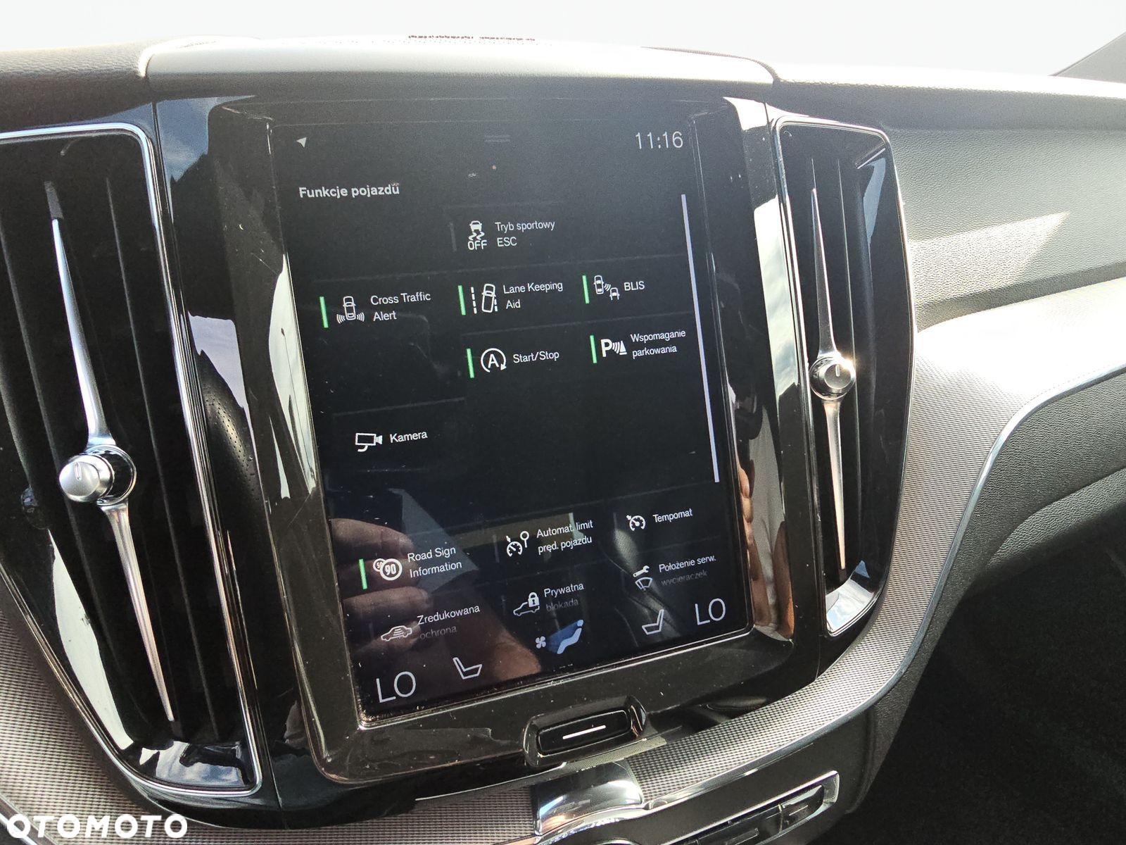 Volvo XC 60 D4 SCR R-Design - 19