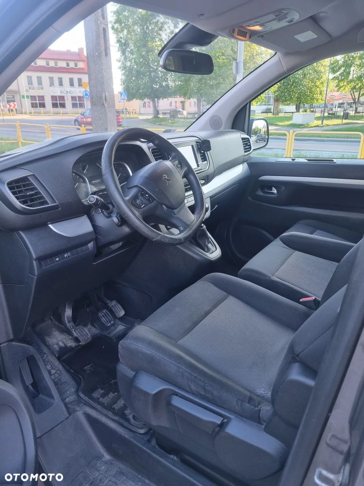 Peugeot Traveller - 6