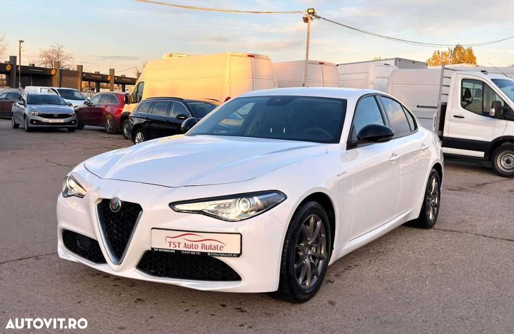 Alfa Romeo Giulia - 2