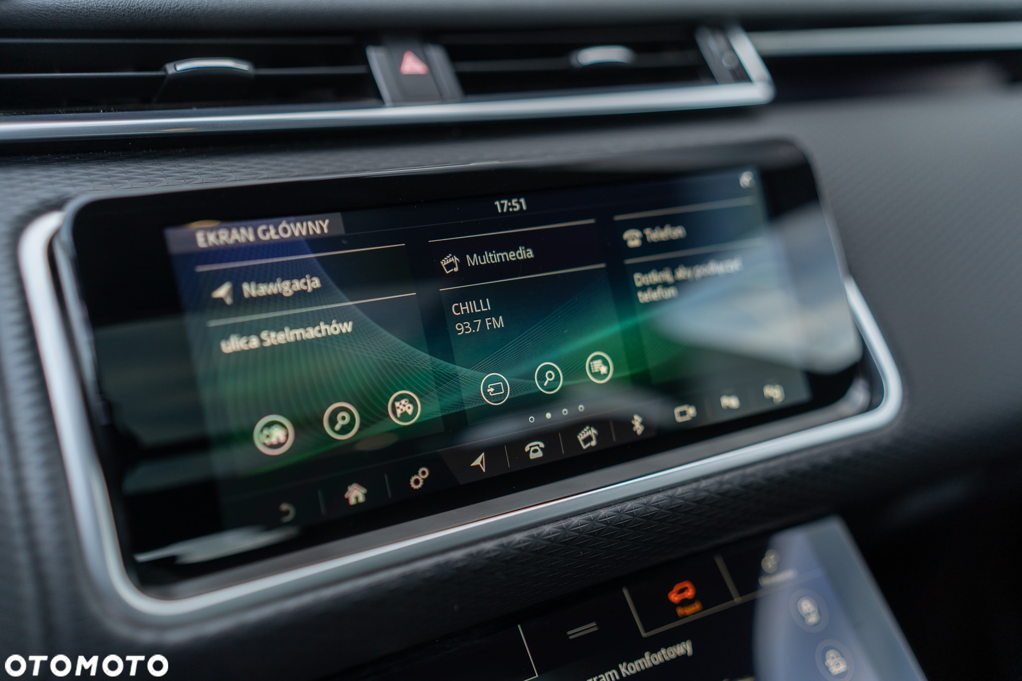 Land Rover Range Rover Velar 3.0 Si6 R-Dynamic SE - 12