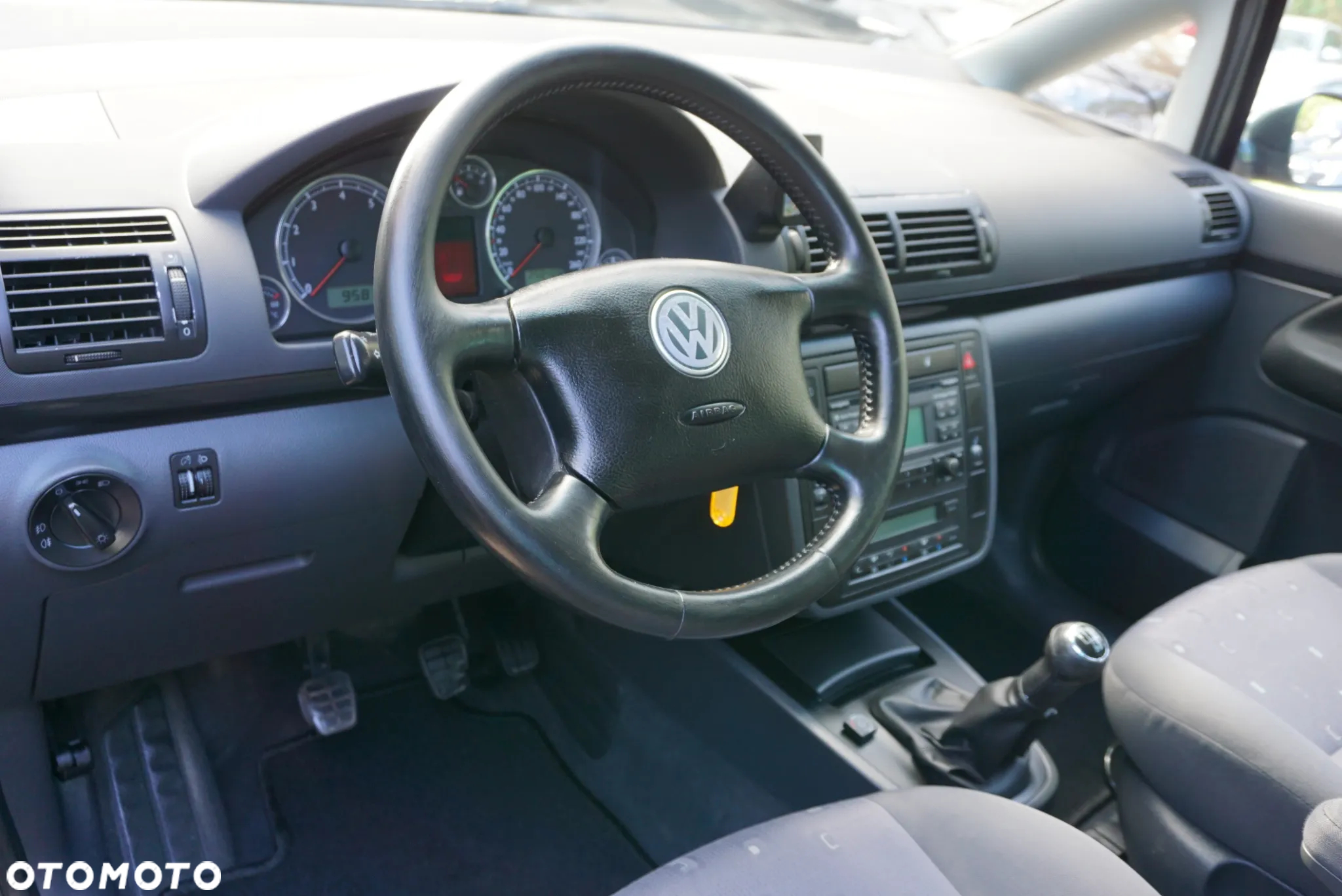 Volkswagen Sharan 2.0 Comfortline Family - 9