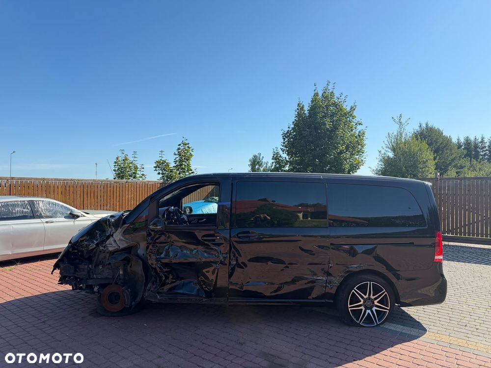 Mercedes-Benz Klasa V 300 d extralang 4Matic 9G-TRONIC Exclusive - 4