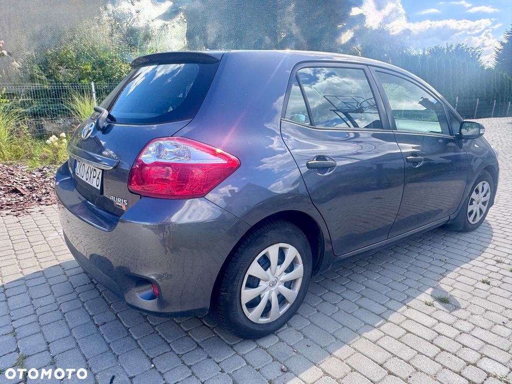 Toyota Auris 1.4 D-4D Luna - 3