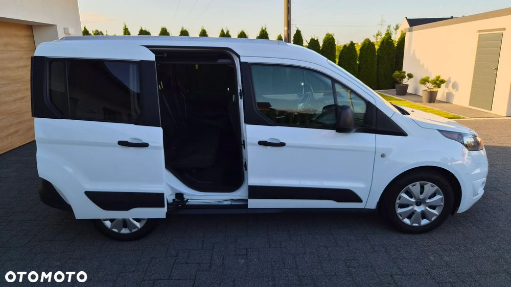 Ford Tourneo Connect 1.5TDCi Titanium - 21