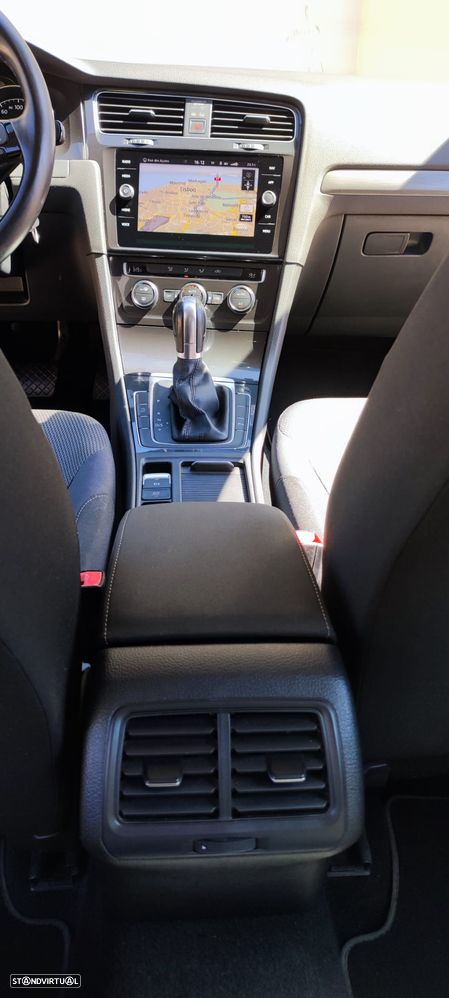 VW Golf 1.0 TSI Confortline DSG - 16