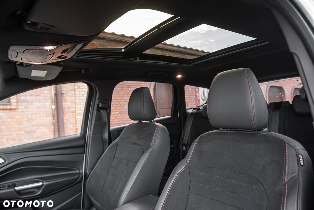 Ford Kuga 2.0 TDCi AWD ST-Line - 19