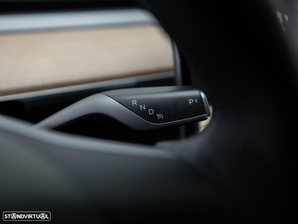 Tesla Model 3 Long Range Tração Traseira - 21