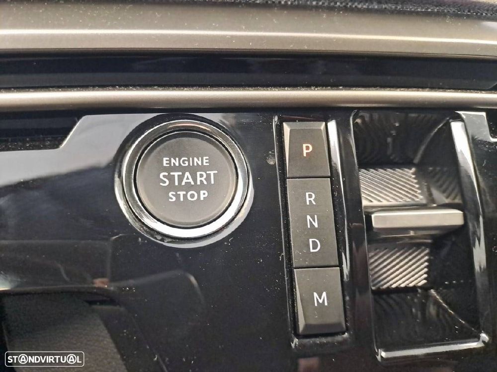 Peugeot 3008 1.2 Hybrid Allure e-DCS6 - 17