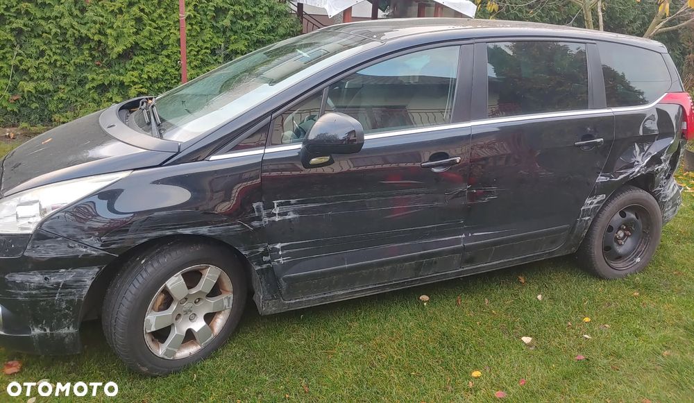 Peugeot 5008 1.6 THP Premium - 3