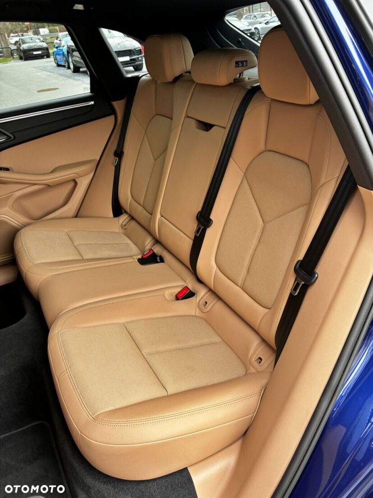 Porsche Macan - 18
