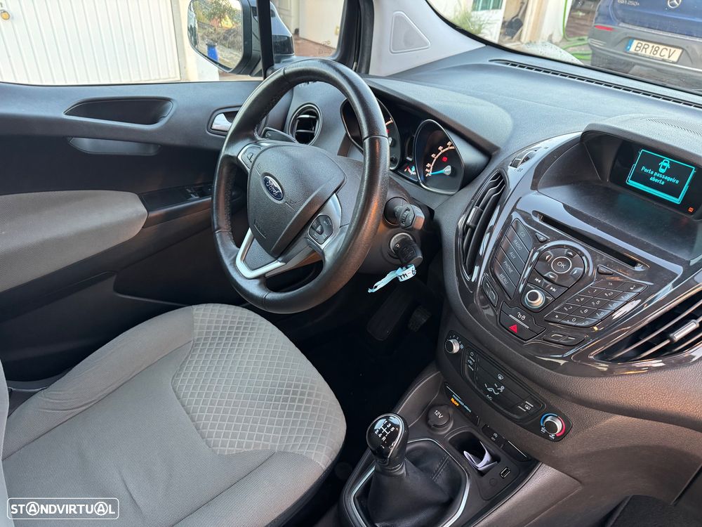 Ford Tourneo Courier - 4
