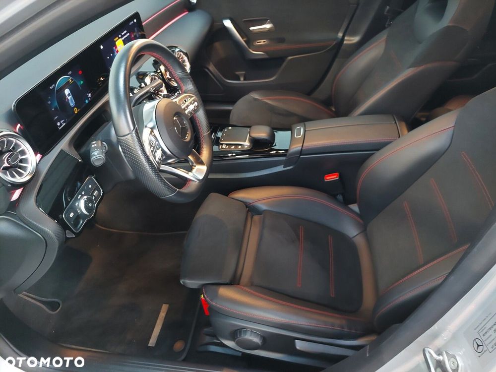 Mercedes-Benz Klasa A 180 d AMG Line 8G-DCT - 22