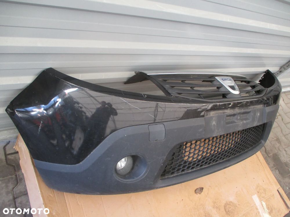 DACIA SANDERO I 2009-2012 ZDERZAK PRZEDNI PRZÓD - 2