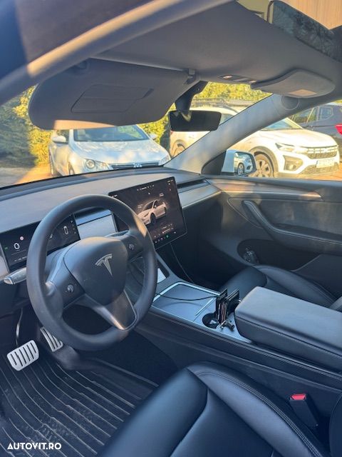 Tesla Model Y Performance - 5
