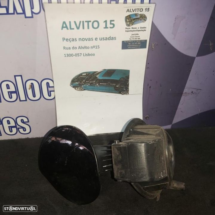 Tampa exterior do depósito de combustível Citroen C4 2016 - 2