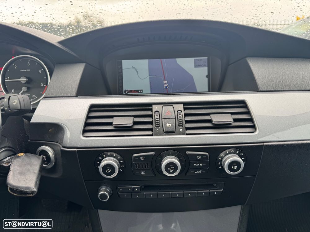 BMW 520 dA Executive - 19