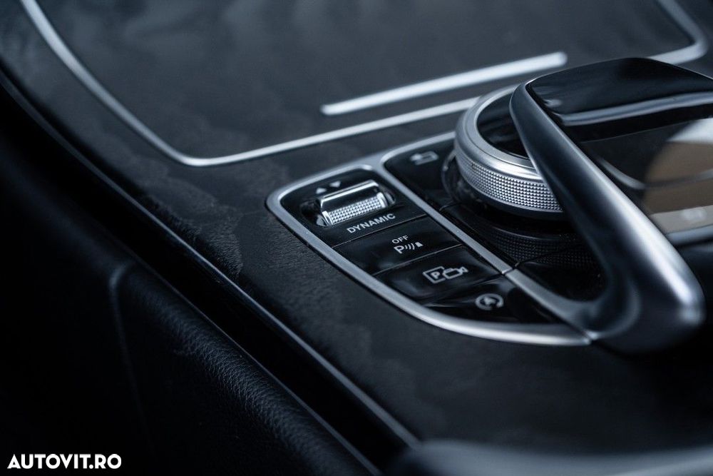 Mercedes-Benz C 200 4Matic 9G-TRONIC - 33