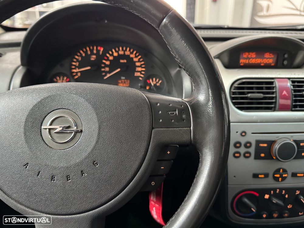 Opel Corsa 1.2 Twinport Cosmo - 22