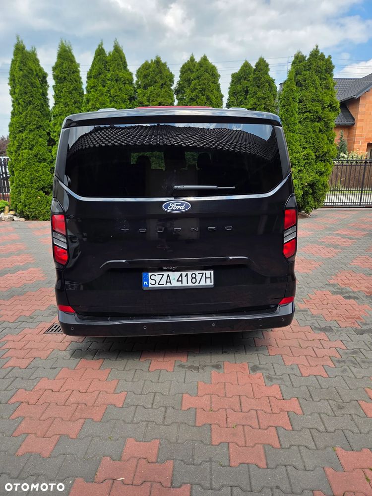 Ford Tourneo Custom - 7