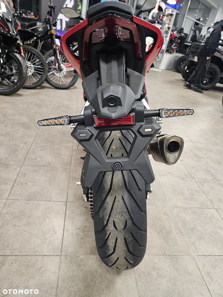 QJMOTOR SRK 800RR - 19