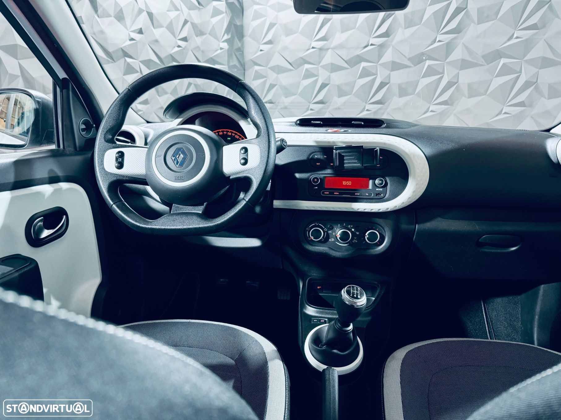Renault Twingo SCe 75 INTENS - 5