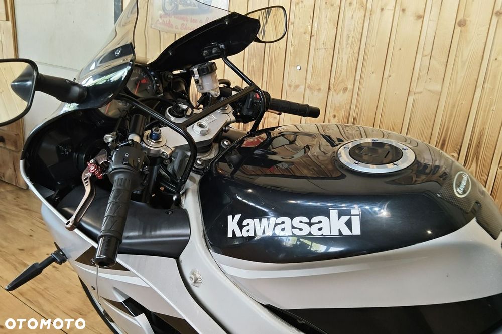 Kawasaki Ninja - 23