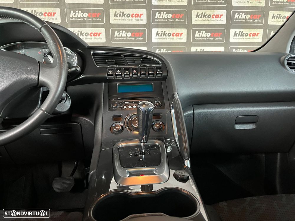 Peugeot 3008 1.6 e-HDi Allure CMP6 - 25