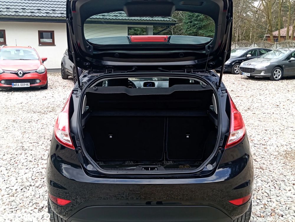 Ford Fiesta 1.25 Champions Edition - 17