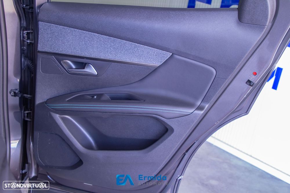 Peugeot 3008 1.6 Hybrid Allure Pack e-EAT8 - 38