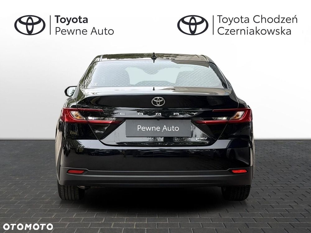 Toyota Camry - 7