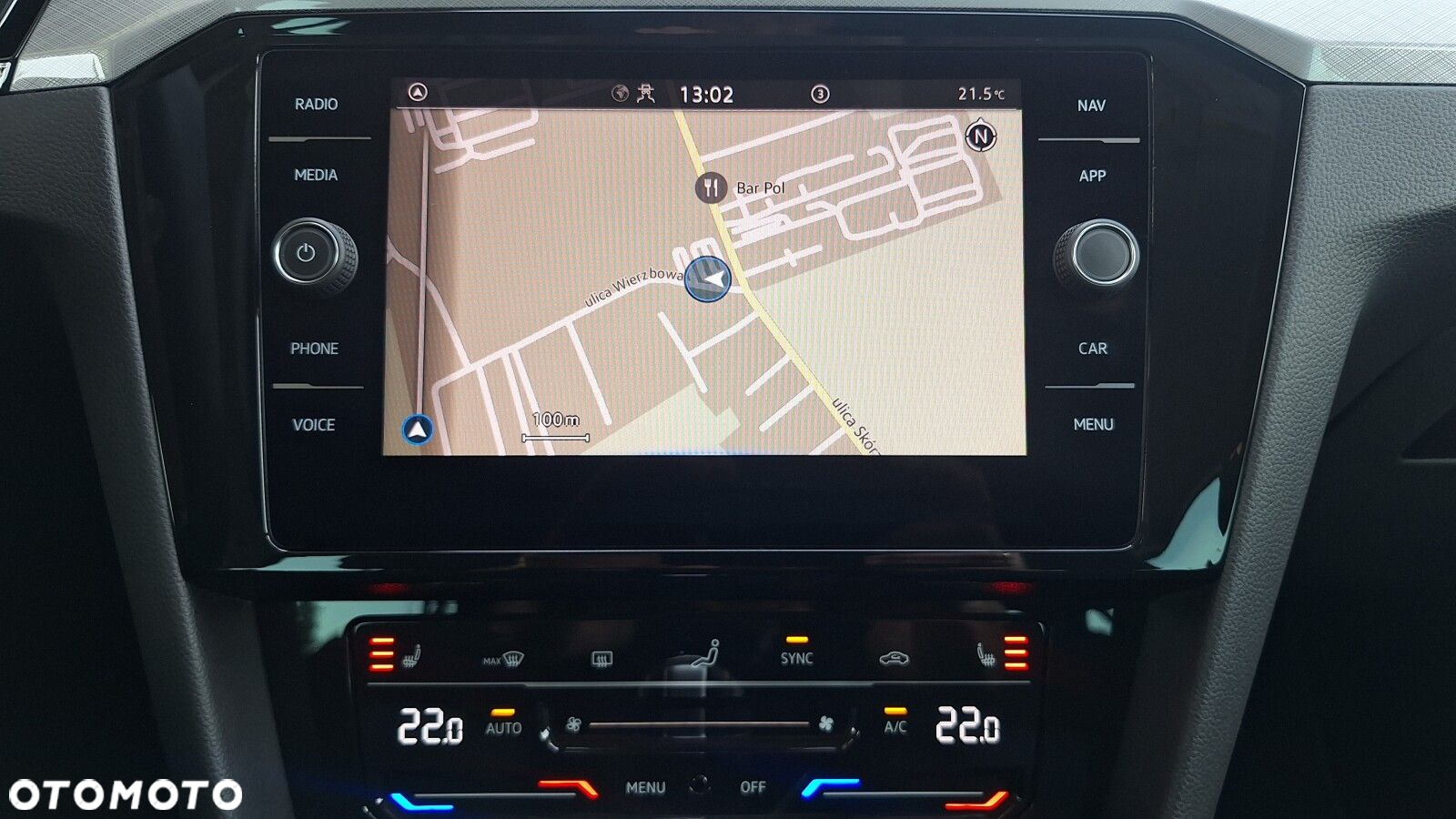 Volkswagen Passat - 21