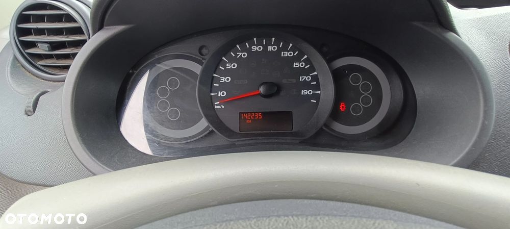 Renault Kangoo 1.6 8V Oasis - 10