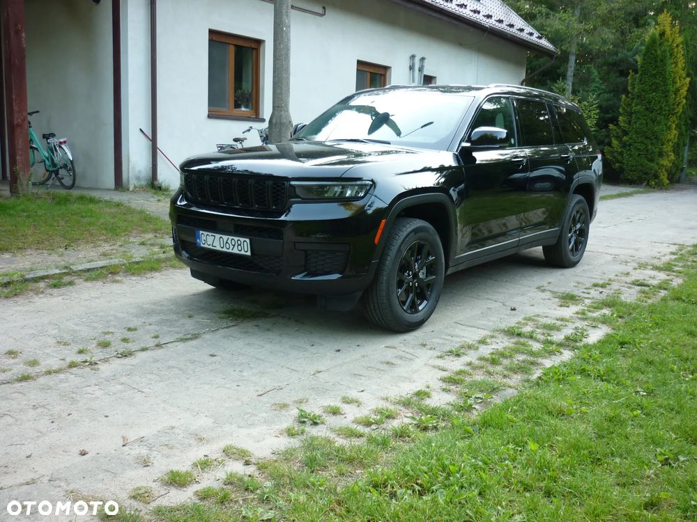 Jeep Grand Cherokee - 1