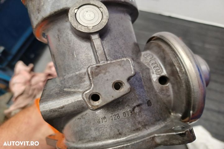 EGR 070128073 070128073 Volkswagen VW Touareg generatia 1 7L [2002 - - 6
