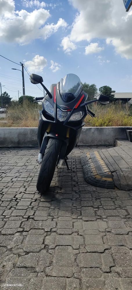 Aprilia RSV 4 RR - 6