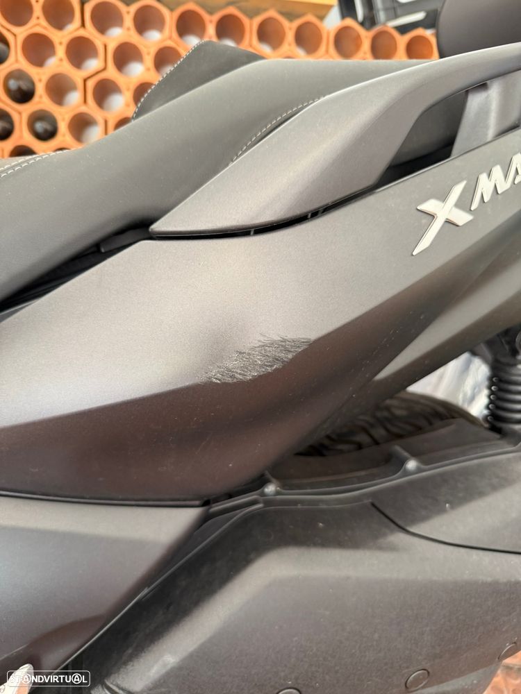 Yamaha X-Max - 11
