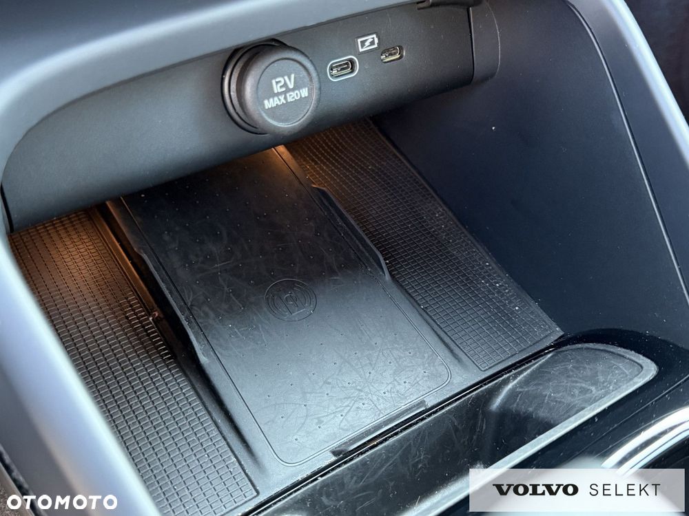 Volvo XC 40 - 23