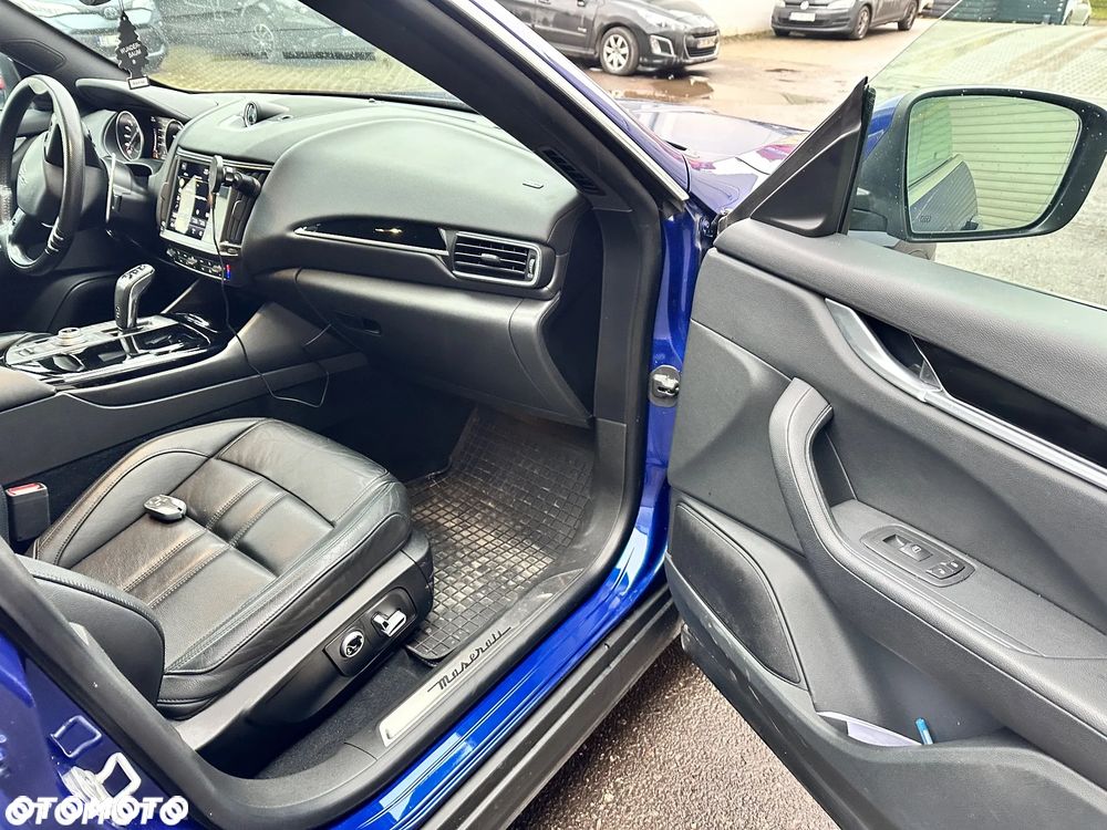 Maserati Levante Q4 - 15